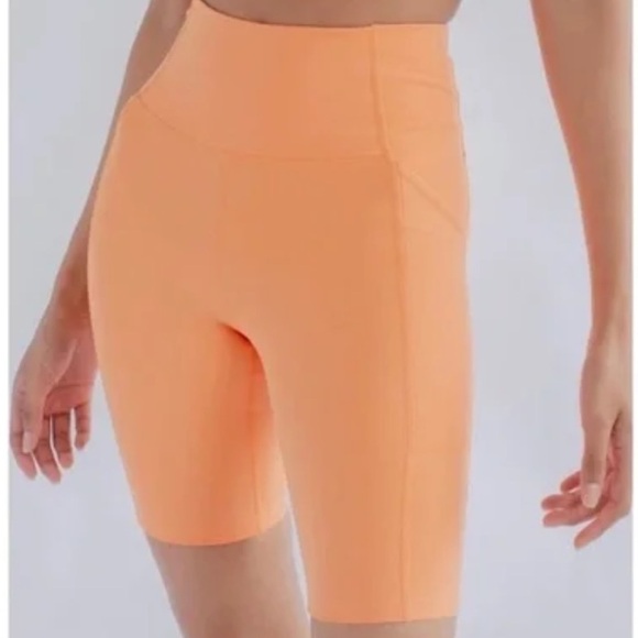 NWT GIRLFRIEND COLLECTIVE High Rise Horizon Biker Shorts! - Picture 5 of 9